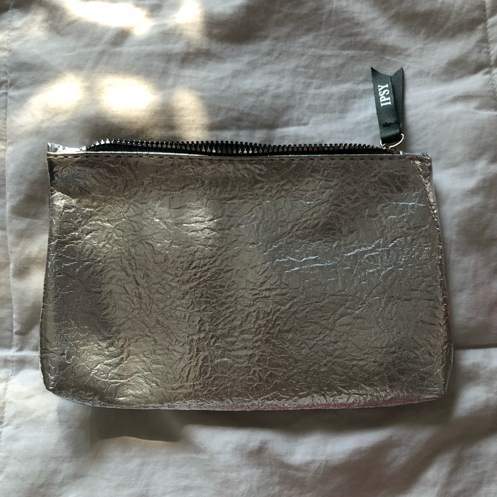 Ipsy makeup/travel bag